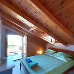 Loft 20m From Sea Apartment Melission